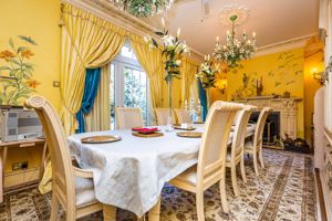 Dining Room- click for photo gallery